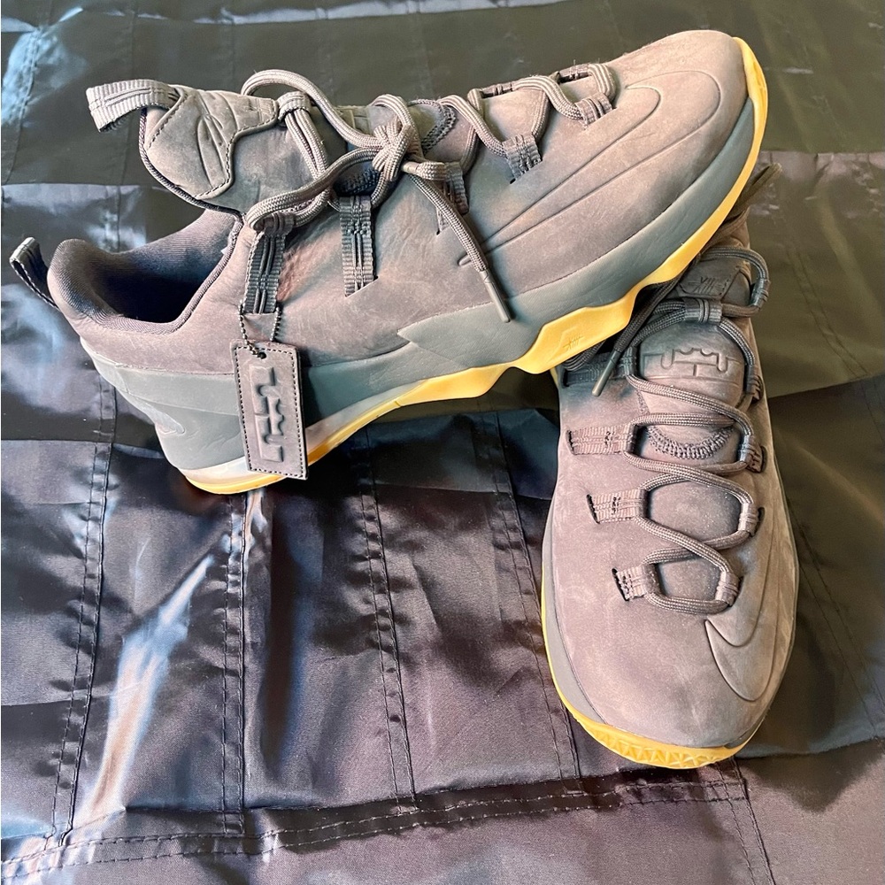 Lebron 13 Low Gum Soles